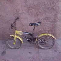 دوچرخه نیازمند تعمیر