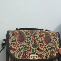 کیف|کیف، کفش، کمربند|کنارک, |دیوار