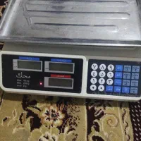 ترازوی دیجیتال محک درحد حاکبن خیلی تمیز
