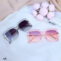 عینک آفتابی زنانه پیدا شده