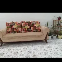 راحتی هفت نفره و یه هود آشپزخانه