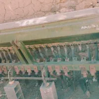 یک دستگاه ردیفکار شرکت برزگر صلاح کار اصل