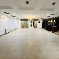 واحدی با بزرگترین سالن در منطقه