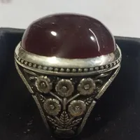 انگشتر نقره قلم خورده با سنگ عقیق المانی