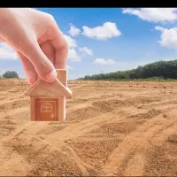 زمین واقع در الونی