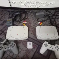 دو دستگاه پلی استیشن 1 با لوازم کامل