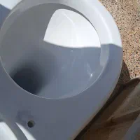 توالت فرنگی سالم