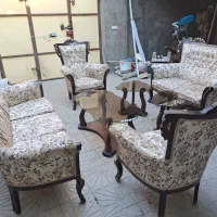 مبل ۷ نفره به همراه جلو مبلی و دو عدد عسلی