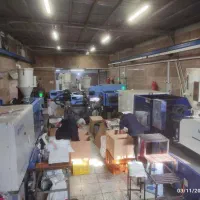 اپراطور دستگاه تزریق پلاستیک