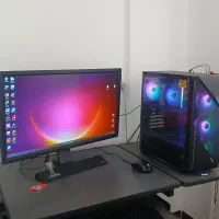 کیس گیمینگ بهمراه مانیتور