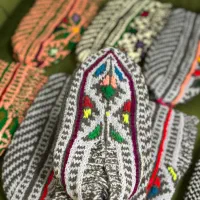 گیوه های سنتی مناسب شب یلدا و کریسمس|کیف، کفش، کمربند|رشت, نامجو|دیوار