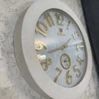 ساعت دیواری