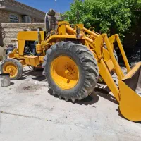 تراکتور رومانی بیل عقب