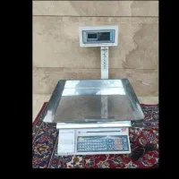 ترازوی دیجیتال محک مدل ۱۴۰۰۰ هفتاد کیلویی پلاس
