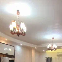 لوستر چوبی ۴شعله دوعدد و یه لوستر کریستالی