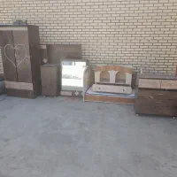 میز آرایش وکمد وتخت بچه با دوشگش وتخت دونفزه..|تخت و سرویس خواب|نجفآباد, شهرک صنعتی نجف آباد|دیوار