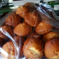 کیک و کلوچه و انواع شیرینی جات درجه ۱ به قیمت عمده