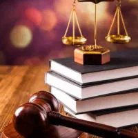 وکیل دادگستری