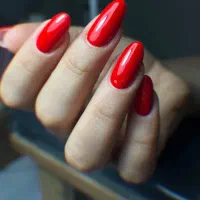 خدمات کاشت وترمیم ناخن