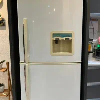 یخچال در حد نیکسان کاملا سالم فریزر سالم