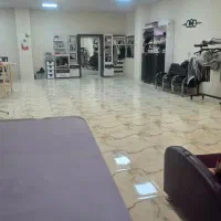 مغازه تجاری