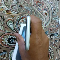 اپل iPhone SE (2020) با حافظهٔ ۶۴ گیگابایت|موبایل|تهران, سلسبیل جنوبی|دیوار