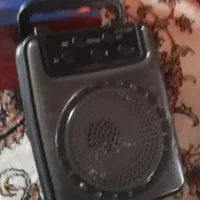 کارت کیمدی.  اسپیکر.  عینک دودی