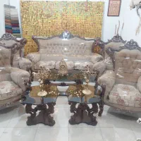 مبل سلطنتی ۷ نفره چوب گردو به همراه ست میزو عسلی