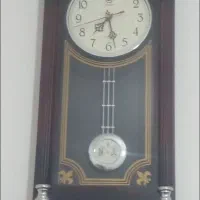 ساعت دیواری هردو در حد نو