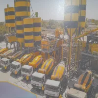 راننده پایه یک میکسر و کمپرسی