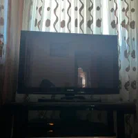 تلویزیون ۴۲ اینچ