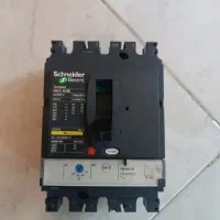 کلید اتومات اشنایدر