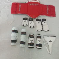 وسایل مبارزه تکواندو