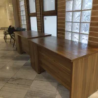 میز اداری ۲ عدد|مبلمان اداری|تهران, فلسطین (میدان انقلاب)|دیوار