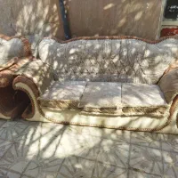 یک دست مبل درحد نوه سالم چرم کرمی ۷نفره