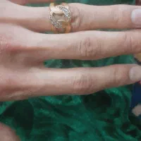 انگشترانگلیسی یکهشتم طلا مابقی نقره حدود ۴گرم|جواهرات|مشهد, هنرور|دیوار