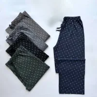 کارگاه  خدمات اتوکاری ،بسته بندی و نصب دکمه راوا.