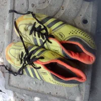 کفش فوتبال سایز 37. یا 38