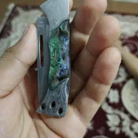 چاقو تیز قدیمی هست