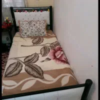 تخت یک نفر