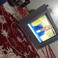 دو عدد تلوزیون 14و21 اینچ