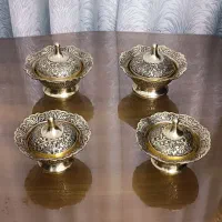 قندان برنزی طاووس (توضیحات بخونید )