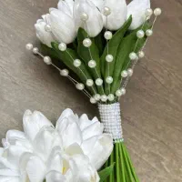 گلسرای جهانیان  ساخت انواع دسته گل مصنوعی