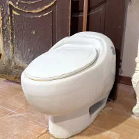 کنسول توالت به همراه آینه و توالت فرنگی|لوازم سرویس بهداشتی|قزوین, |دیوار