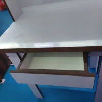 میز تحریر طبقه دار