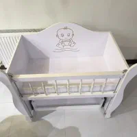 تخت وگهواره نوزاد کنار مادر|تخت و صندلی بچه|اصفهان, بهارستان|دیوار