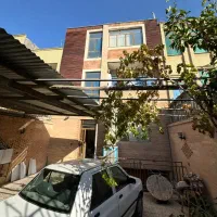 ویلایی شمالی ۴ واحد حیاط بزرگ|فروش خانه و ویلا|فولادشهر, B2|دیوار