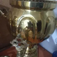 سماور برنجی بزرگ سنگین وزن|صنایع دستی و سایر لوازم تزئینی|مراغه, |دیوار