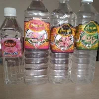 عرقیات وگلاب .. برند کوچه باغ