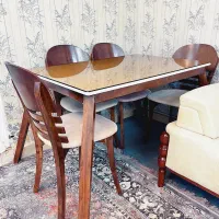 میز ناهار خوری